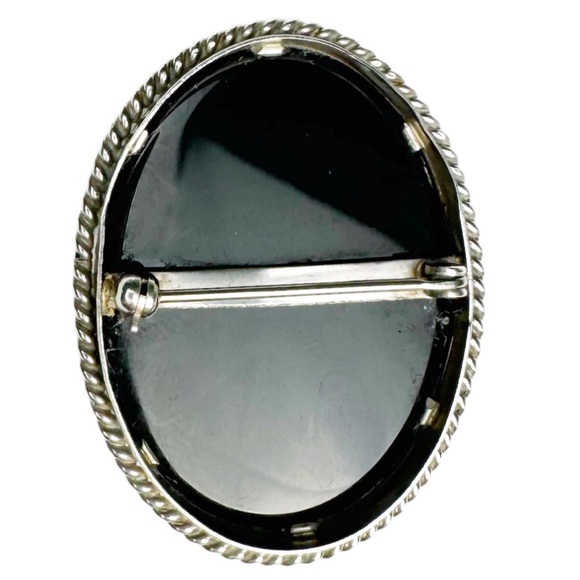 Hallmarked Silver Convertible Sterling Onyx Pill Box & Brooch - Picture 7 of 16